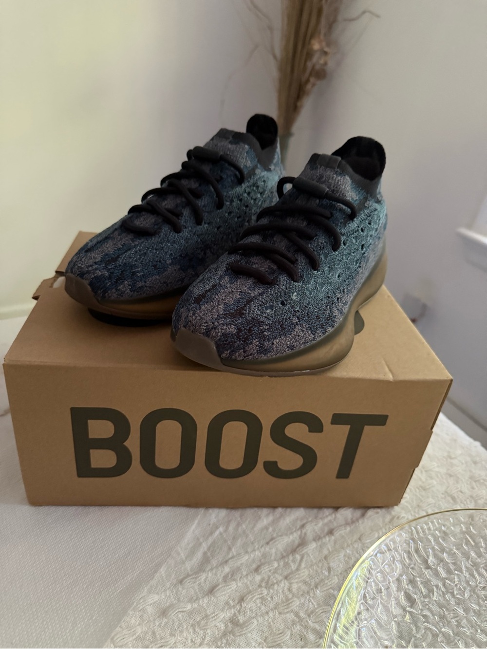 Yeezy Athletic Shoes Blue Purple